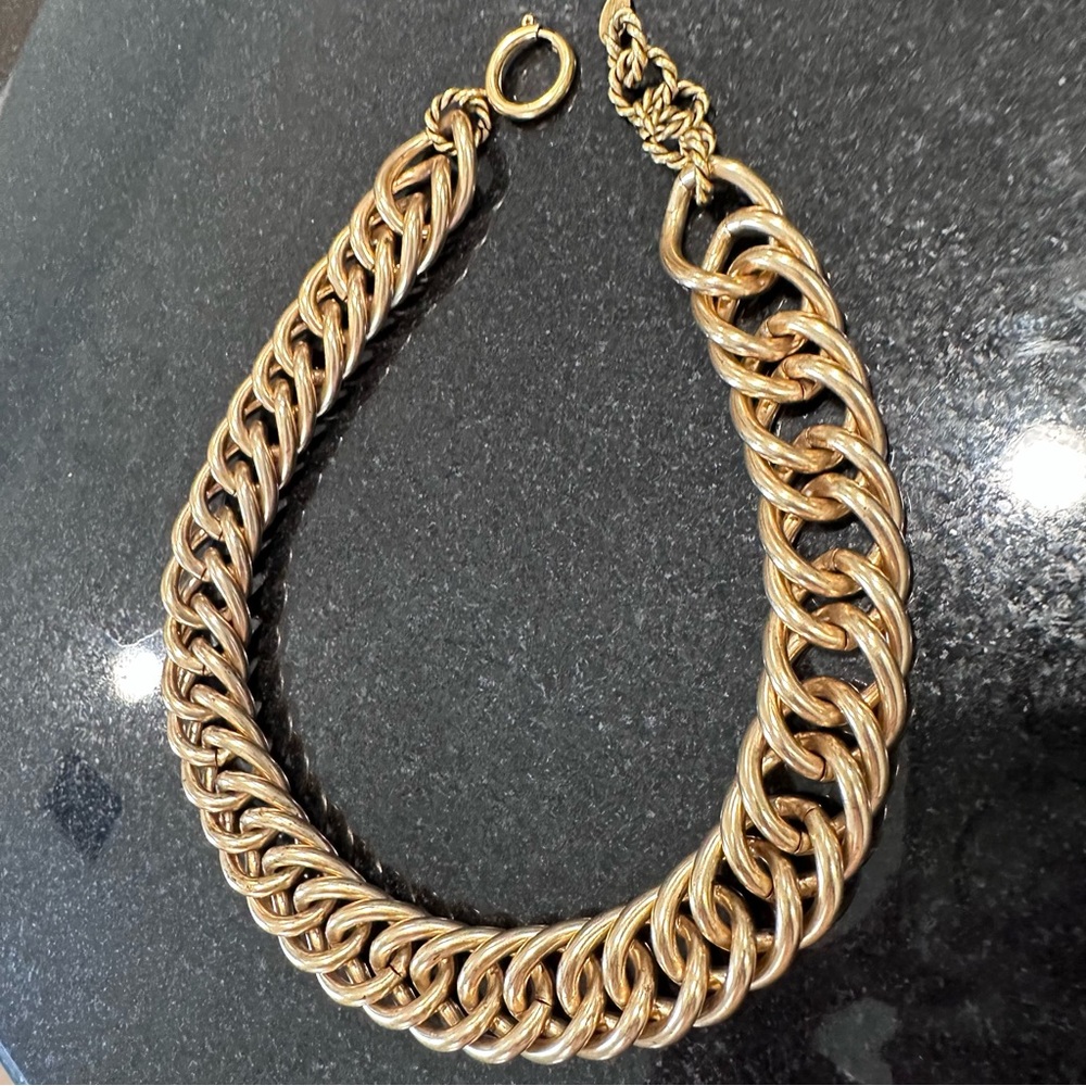 Elizabeth Cole Chunky Gold Link Statement Necklace - Picture 14 of 16